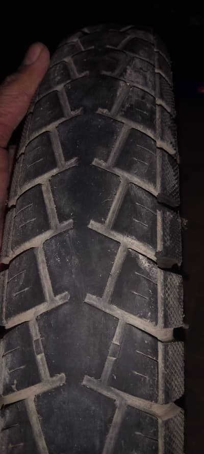 Panther tyer. 90.90. 18