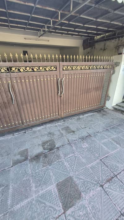 14 mara single portion house for sell