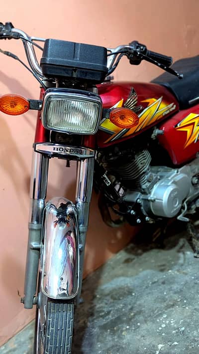HONDA CG 125  karachi 2021 nut to nut jeniune