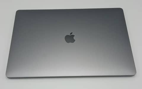 MacBook Pro 2019 16” 1TB/16GB + 4GB Graphics, Silver Cover Brand New!