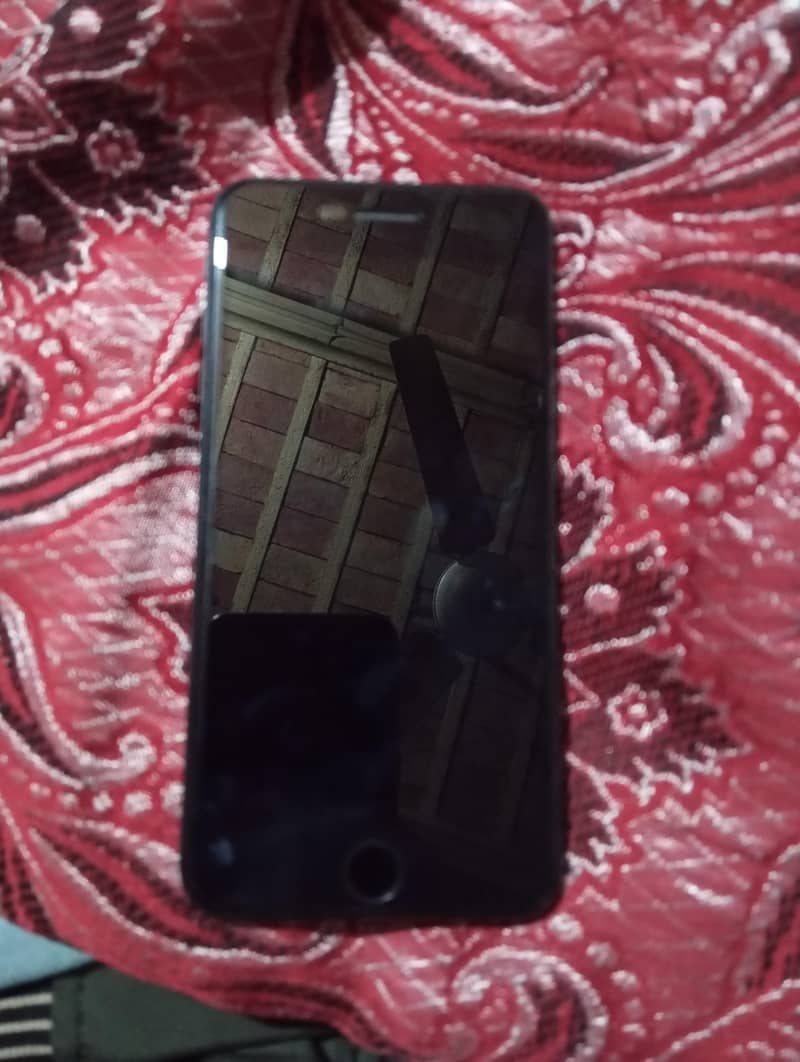 Apple iPhone 7 plus 3