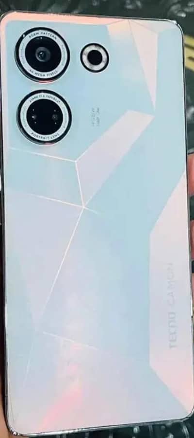 Tecno con 20 8+8/256 All ok only back break h Halkii si