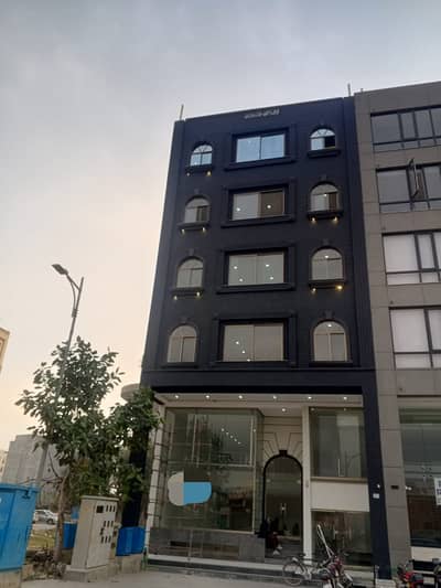 Business-Friendly 8-Marla Brand New Spanish-Designed Commercial Plaza For Sale in DHA Phase 8 Commercial Broadway Block B Prime High-Footfall Location, Ideal for Retail Outlets, Offices & Co-Working Spaces, Reasonable Price 25-Cr Only!