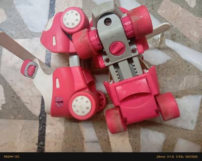 2 pairs of skate shoes for kids in perfect condition.