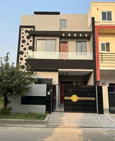 3.52- Brand New Double Storey Modern Design House For Sale Near Mosque, and Market Near Park IN New Lahore City Phase 2