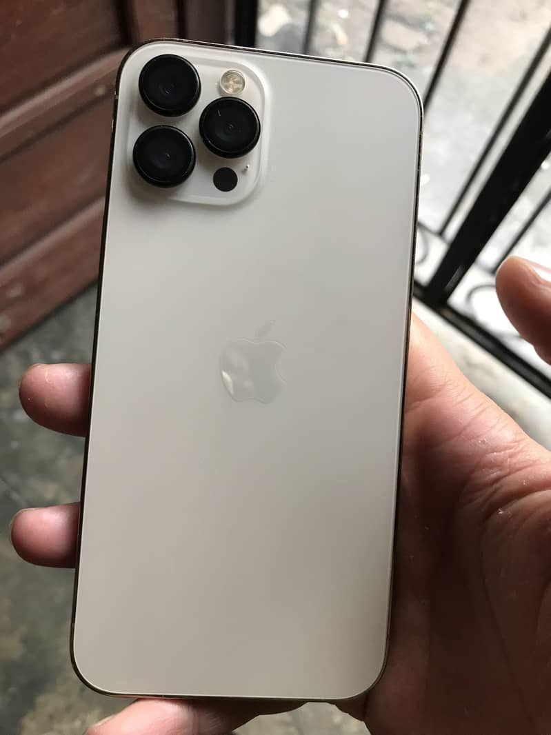 iphone 12pro max sim working 0