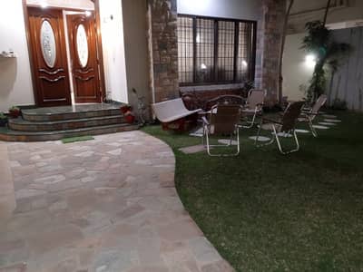 666 YARDS BUNGALOW AVAILABLE FOR SALE