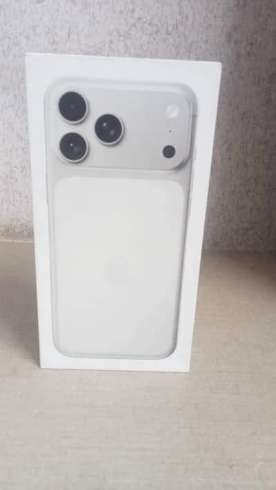 Apple iPhone 17 Pro Max - 256GB - Silver