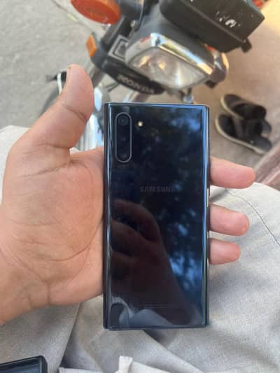 panel m dot h corner p