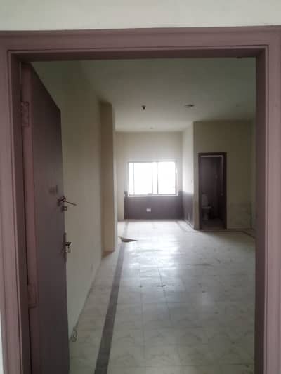 425 square feet office for Rent