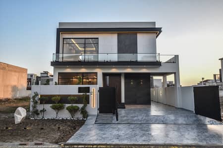 10 Marla Smart & Stylish Layout House for Sale in DHA Phase 7 Block U | 4 Beds with Attached Baths, Basement + Servant Room, 2 Kitchens, 2 Car Parking | Demand 600 Lac (Negotiable) | Premium Living by Buttar Estate & Groups