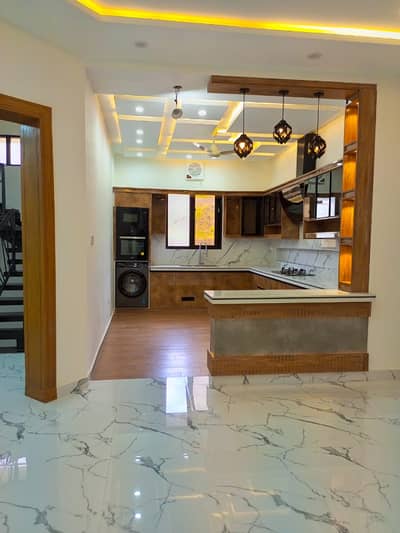 17 Marla Designer House With 15 Marla Lawn, Total Area 32 Marla