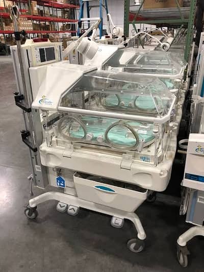 Baby incubator-Newborn incubator machine /Infant incubator/incubator
