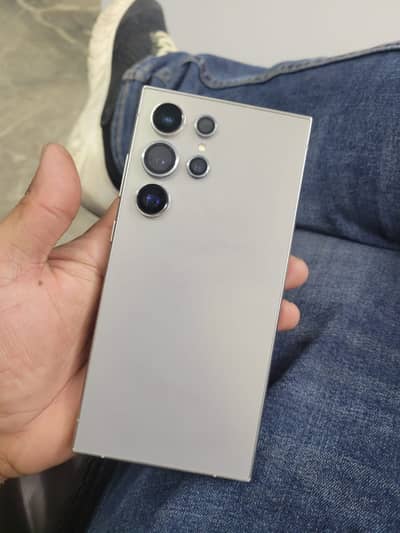 Samsung Galaxy S24 Ultra (Pta Approved) 12/512GB, 10/10