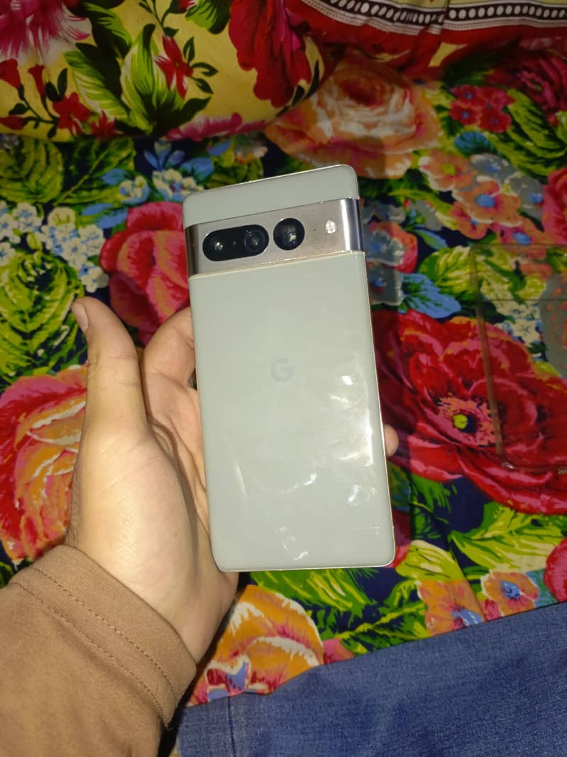 GOOGLE PIXEL 7 PRO 0