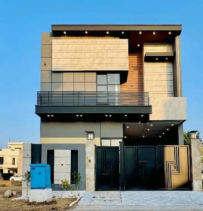 Your Search Ends Right Here With The Beautiful Prime Location House In Citi Housing Society At Affordable Price Of Pkr Rs. 16500000