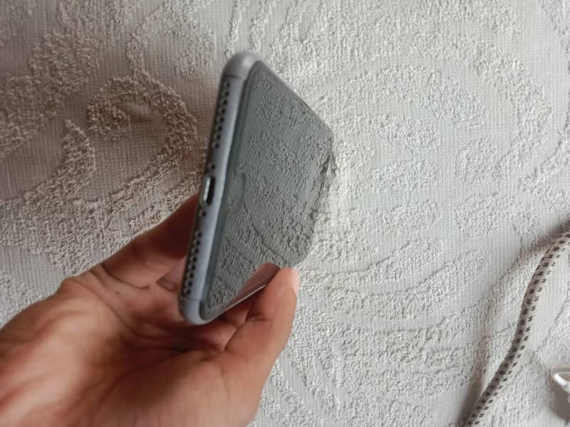 Apple iPhone 7 Plus 1