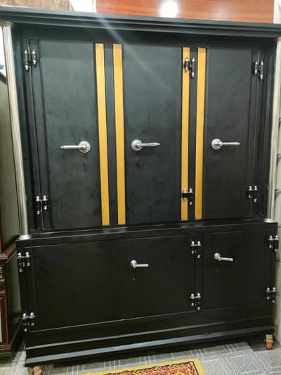 Big size Safe Almari