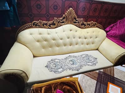 5 seater crown style sofa