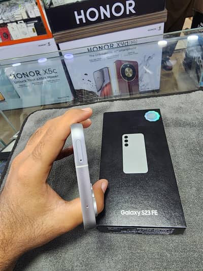 samsung s23fe brand new condition