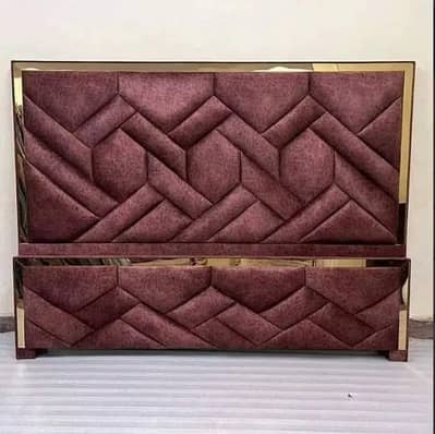 Bed set / double bed / bed / king size bed / bedroom furniture /