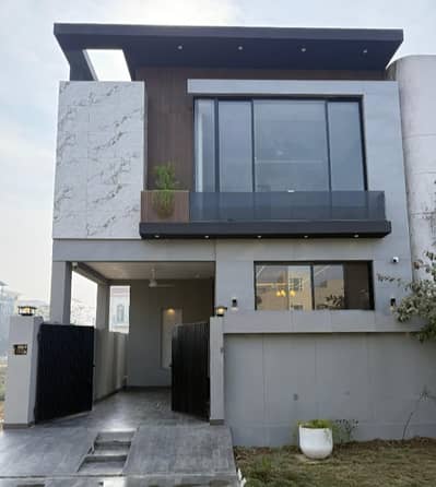 BRAND NEW MODERN 05 MARLA BUNGALOW AVAILABE FOR RENT