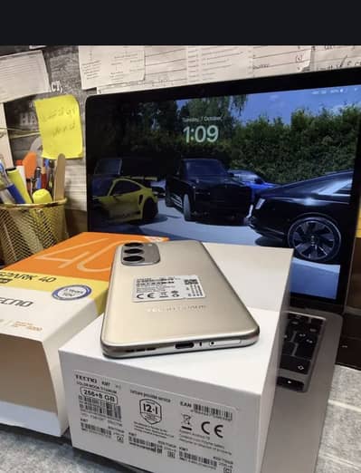 Tecno spark 40 pro plus