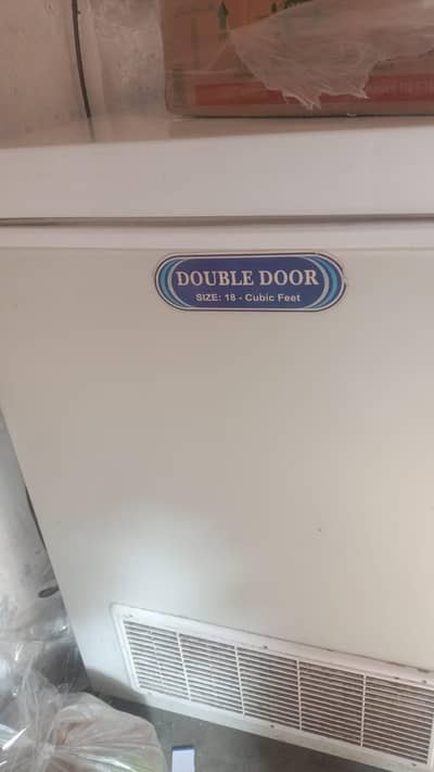 waves company freeze big size . available in good condition