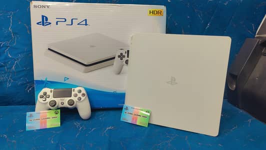 PS4 Slim glacier White