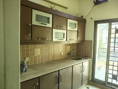 5 Marla Upper Portion for Rent Near Punjab School