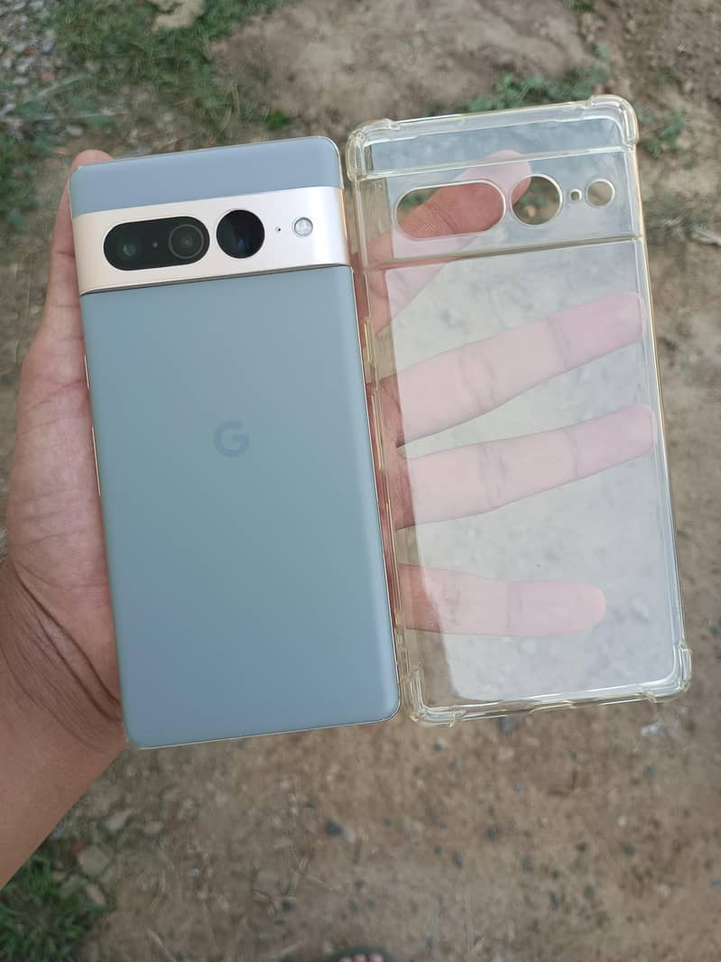 Google Pixel 7 pro 12