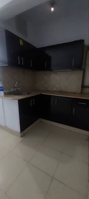 1 bed lounge For Rent Block J