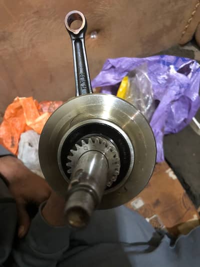 Honda 125 pin pack company  fitted engine waight and gair set complete