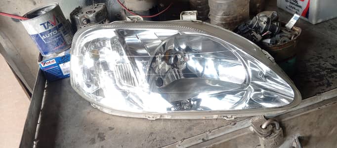 vti orial head light right side