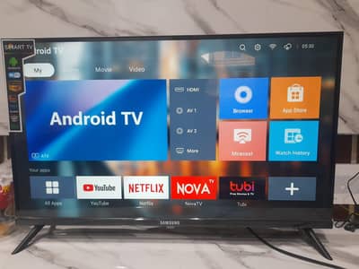 Android smart led tv. 32 inches  2 month use only with box