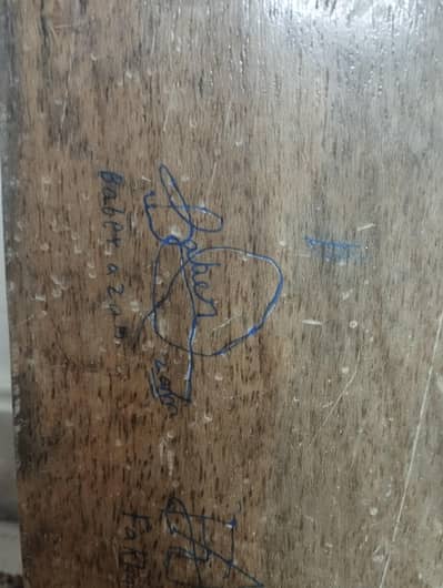 Baber Azam and Fakhar Zaman signature on this bat