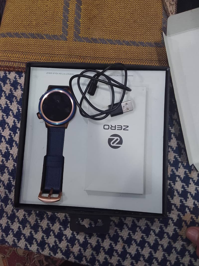 ZERO LUNAR 360 (AMOLED) 1