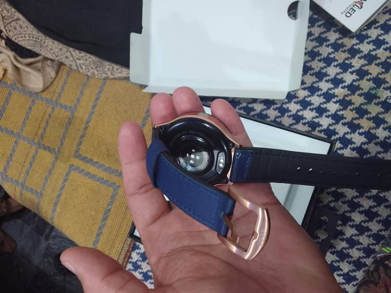 ZERO LUNAR 360 (AMOLED) 2