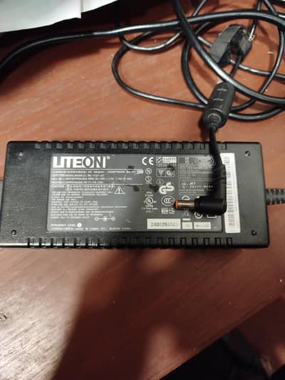 135 watt gaming laptop charger