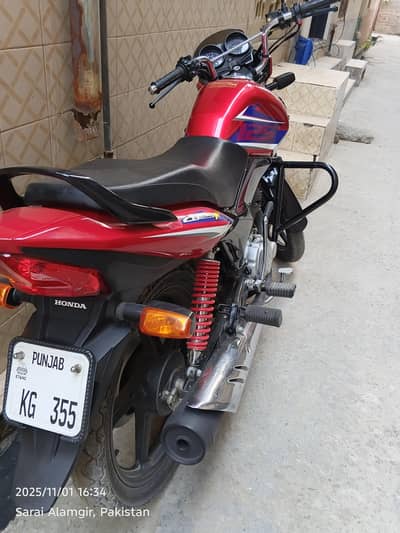 Honda cb125f mint condition