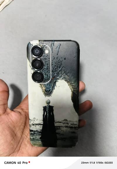 TECNO SPARK 40 PRO+. JUST 2 MONTH USE . WITH  BOX AND WIRLES CHARGE.