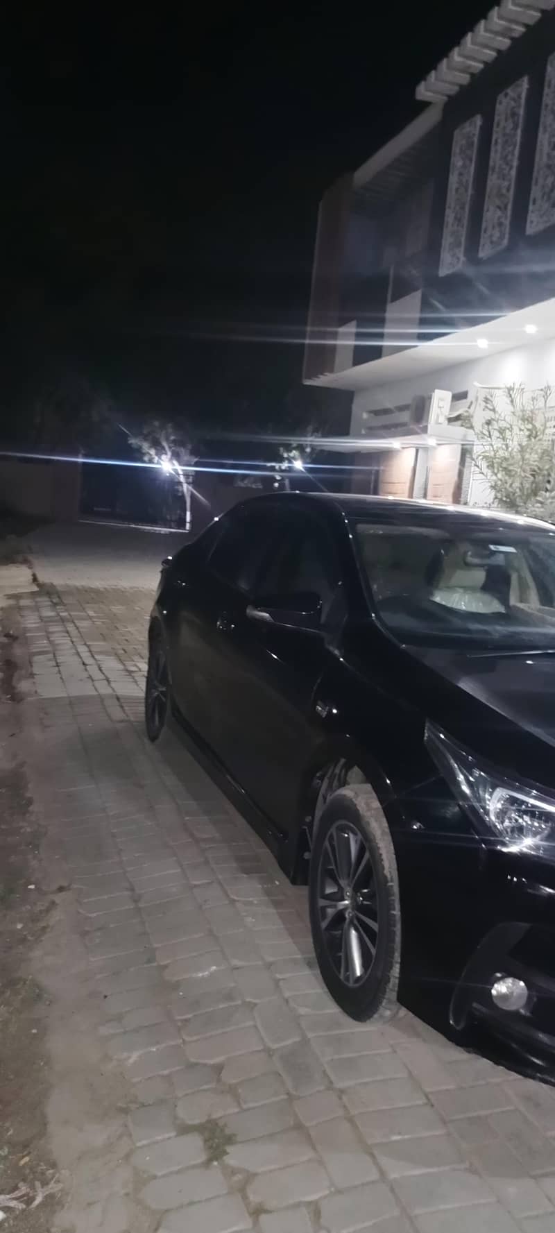 Toyota altis 2019 full genion  black colour 4