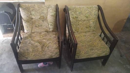 10 seater sofa with 3 piece center table