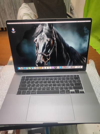 MacBook pro core i7 16gb ram 512 SSD 16inch 4GB graphic card 2019