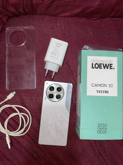 Tecno Camon 30