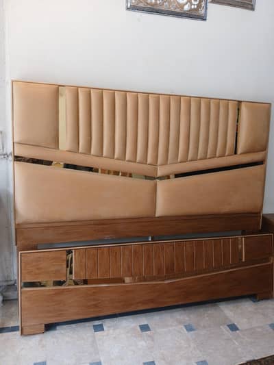 Brand New Luxury  Bedroom Complete Set  with  Dressing and Side Tables