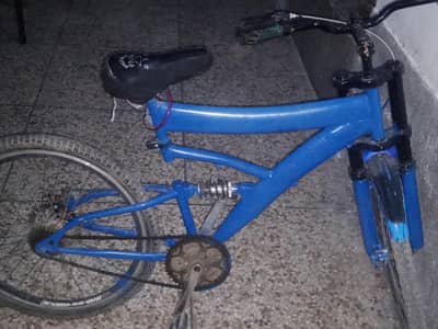 CYCLE WITH DISC BRAKE  9/10 CONDITION