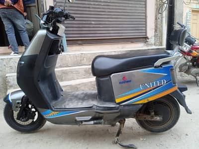 united electric Scooty for sale