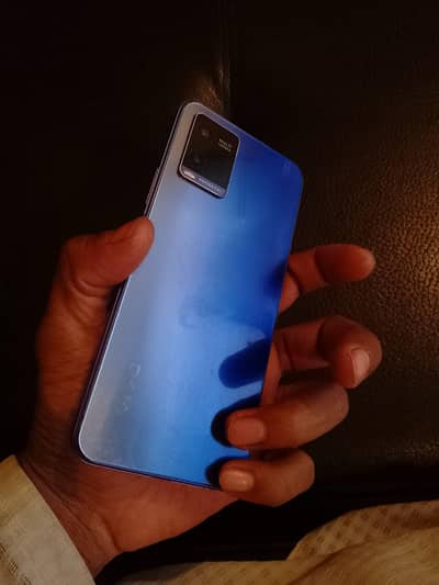 vivo y21 A batryy taming achi hai akela fon hai