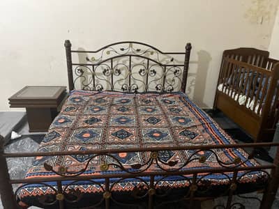 iron bed